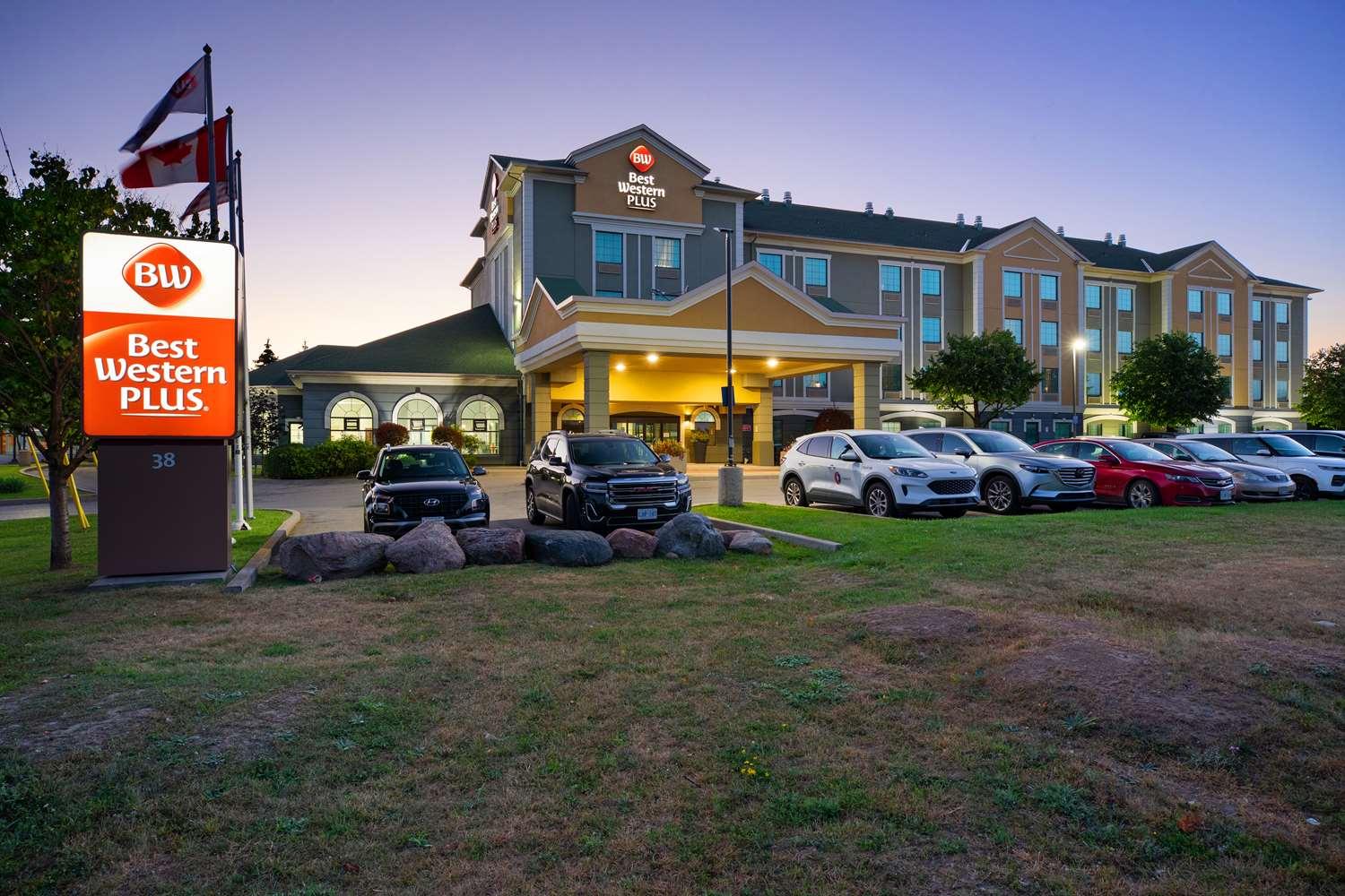 Best Western Plus Executive Inn Toronto Ngoại thất bức ảnh
