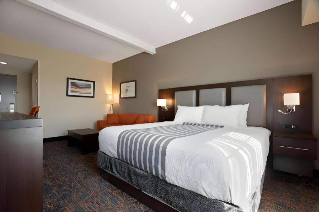Best Western Plus Executive Inn Toronto Ngoại thất bức ảnh